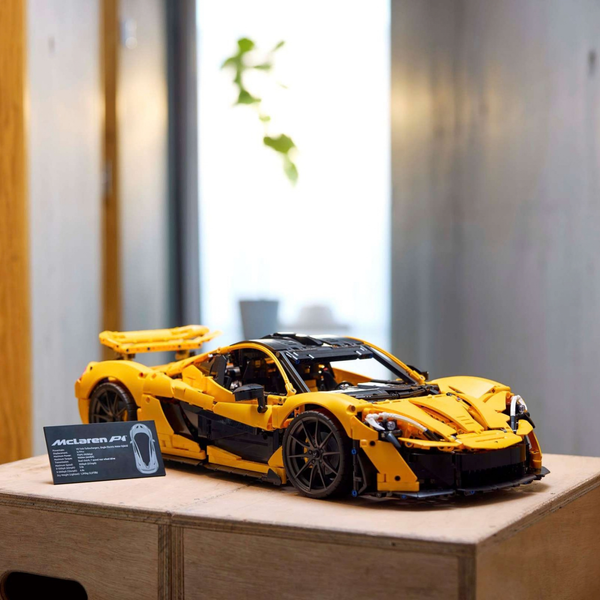 Конструктор "МакЛарен P1" 3893 деталей